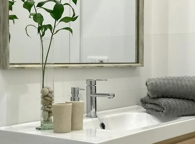 Seaview Apartament *